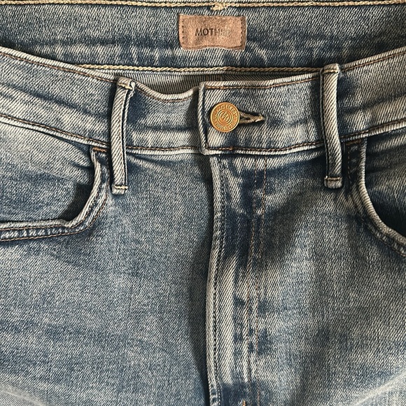 On the road
The hustler sneak - Picture 2 of 12